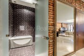 Apartment for rent in Riga, 280.00m2