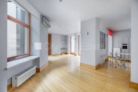 Apartment for rent in Riga, 280.00m2