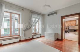 Apartment for rent in Riga, 280.00m2