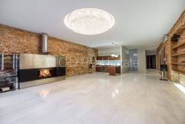 Apartment for rent in Riga, 280.00m2
