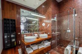 Apartment for rent in Riga, 280.00m2