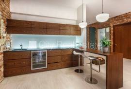 Apartment for rent in Riga, 280.00m2