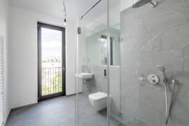City Comfort: Unique 2-Room Home with Balcony between Ku'damm & Potsdamer Platz