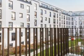 City Comfort: Unique 2-Room Home with Balcony between Ku'damm & Potsdamer Platz