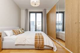 City Comfort: Unique 2-Room Home with Balcony between Ku'damm & Potsdamer Platz