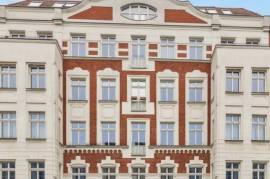 Elegant Fully Furnished 2-Room apartment next to Helmholtzplatz in Prenzlauer Berg