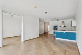 Modern Family Home with Private Garden & Parking in Vibrant Neukolln, Berlin