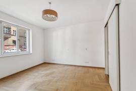 Modern Family Home with Private Garden & Parking in Vibrant Neukolln, Berlin