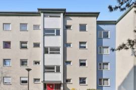 Ready to move in! Beautiful 3-room apartment with Balcony & Parking next to Schloss Charlottenburg