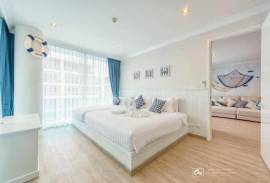 2 Bedroom Condo With Pool View