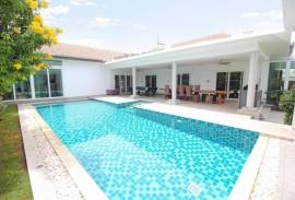 Modern Quality 5 Bedroom Pool Villa At Mali Residence