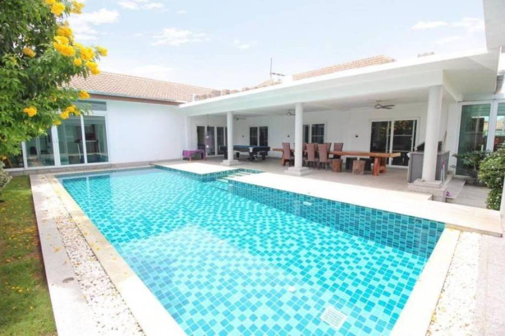 Modern Quality 5 Bedroom Pool Villa At Mali Residence