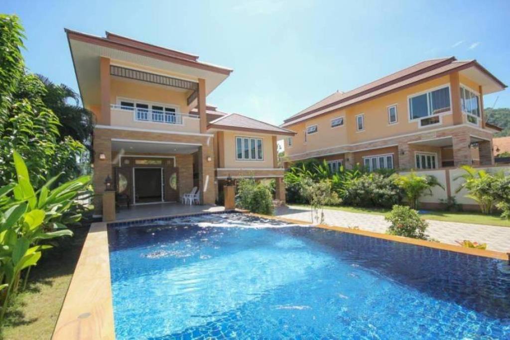 New Multi Level Pool Villa On Large Plot - Hua Hin North
