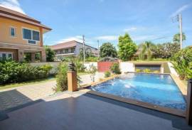 New Multi Level Pool Villa On Large Plot - Hua Hin North