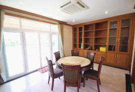 Luxury Two Story Mansion In Cha Am