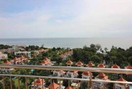 4 Bed Luxury Penthouse condo at Boathouse