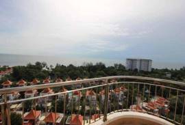 4 Bed Luxury Penthouse condo at Boathouse