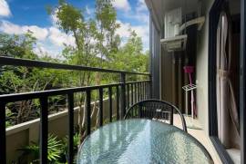 La Casita: Studio Condo In Town