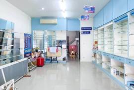 3 Storey Townhouse On Soi 94