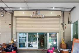 3 Storey Townhouse On Soi 94