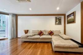 3 Storey 5 Bedroom Townhouse : Baan Suksamran