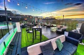 Profitable Rooftop Bar and Restaurant For Sale in Soi 94