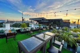 Profitable Rooftop Bar and Restaurant For Sale in Soi 94