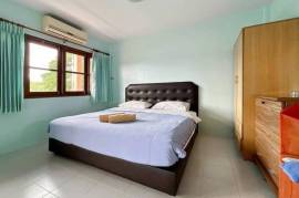 4 Storey Townhouse : 12 Bedroom Hotel On Soi 67
