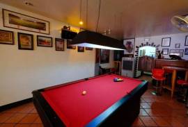 Prime Location: Restaurant Business with 12 Guest Rooms in Cha Am