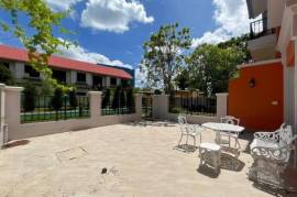 Boulevard Tuscany : 2 Bedroom Townhouse In Cha Am