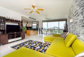 The Stunning Penthouse 3 Bed Seaview at Khao Takiab area