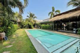 Tropical Resort & Restaurant For Sale In Cha Am