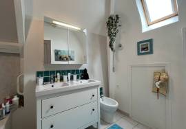 Perigourdine modernisee avec piscine et vue dominante