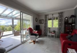 Perigourdine modernisee avec piscine et vue dominante