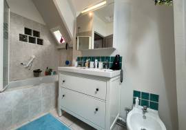Perigourdine modernisee avec piscine et vue dominante