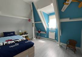 Perigourdine modernisee avec piscine et vue dominante