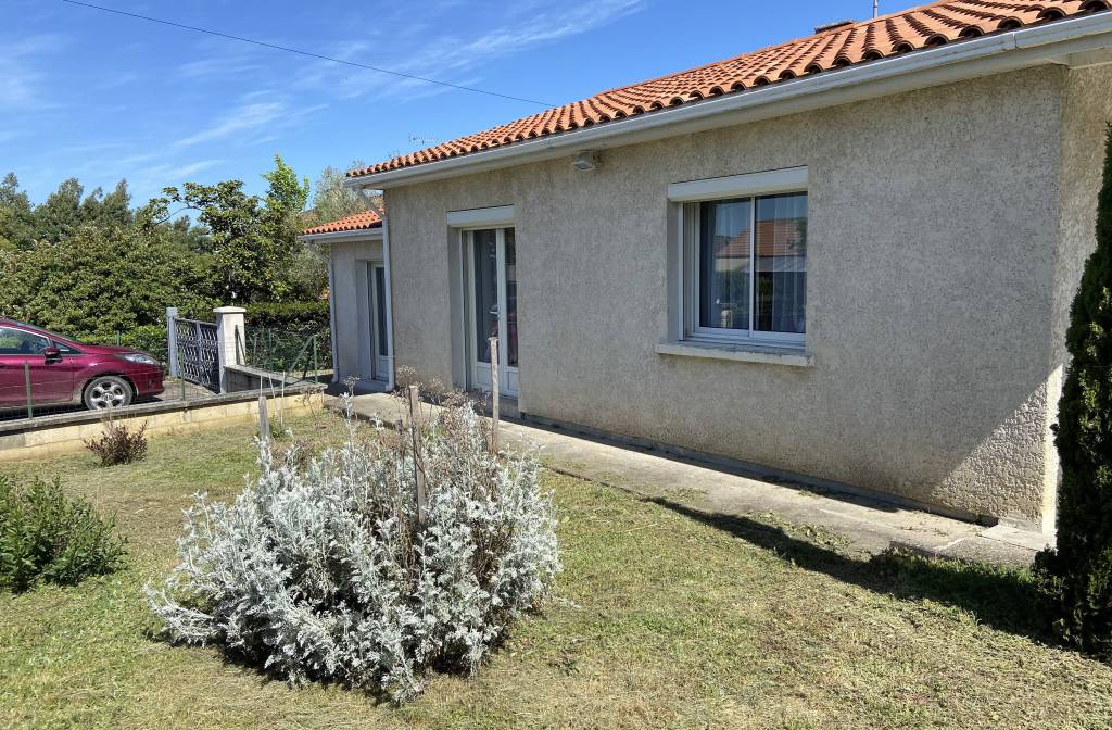 2 Bedrooms - House - Aquitaine - For Sale - 11756-EY
