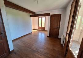 Detached house for sale, 6 rooms - Saint-Lezer 65500