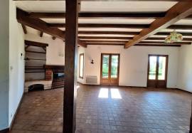 Detached house for sale, 6 rooms - Saint-Lezer 65500