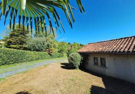 Detached house for sale, 6 rooms - Saint-Lezer 65500