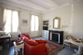6 room, 225m2 Bourgeois style house for sale in Nissan lez enserune - 275 000 € *