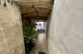 8 room, 230m2 Village house for sale in Magalas - 249 000 € *
