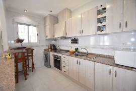 BEAUTIFUL 2/3 BEDROOM VILLA WITH SWIMMING POOL CLOSE TO LA MARQUESA GOLF COURSE