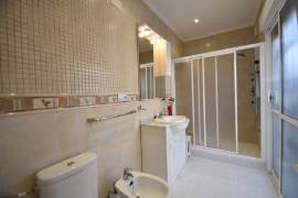BEAUTIFUL 2/3 BEDROOM VILLA WITH SWIMMING POOL CLOSE TO LA MARQUESA GOLF COURSE