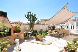 BEAUTIFUL 2/3 BEDROOM VILLA WITH SWIMMING POOL CLOSE TO LA MARQUESA GOLF COURSE