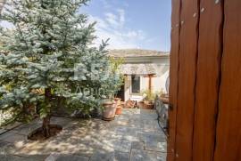 House 300 sq.m for sale