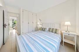 2 Bedroom Apartment with Terrace and Pools, in Vilamoura