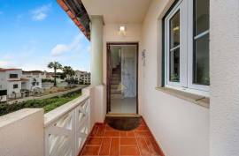 2 Bedroom Apartment with Terrace and Pools, in Vilamoura