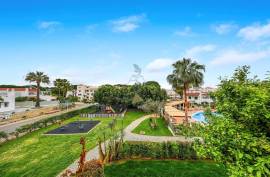 2 Bedroom Apartment with Terrace and Pools, in Vilamoura