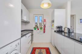 2 Bedroom Apartment with Terrace and Pools, in Vilamoura